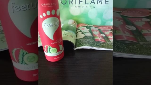 Охлаждающий  спрей-дезодорант для ног с арбузом и огурцом Feet Up #Oriflame #FeetUp