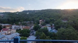 Продажа видовой квартиры в Ялте( Ливадия) .Рядом с ливадийским дворцом.68 квм