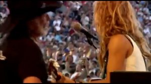 Willie Nelson ft Sheryl Crow - On The Road Again (Live)