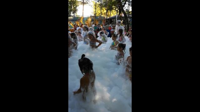 Анапа. Пенная дискотека для детей 2018 смотреть онлайн