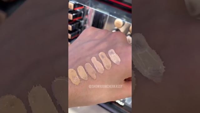 Тональный крем Shiseido Synchro Skin Glow Luminizing fluid foundation - свотчи светлых оттенков