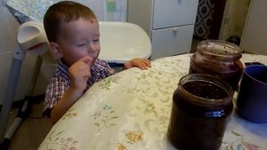 VLOG: Клим пробует лимон / Новые витамины / Наш вкусный ужин