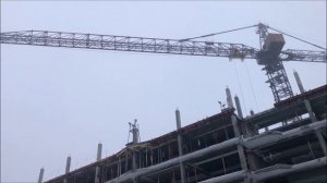 Стройка. Башенный кран КБ 674. Кран нулевик КБ 404. ЖК Новое Бисерово-2
