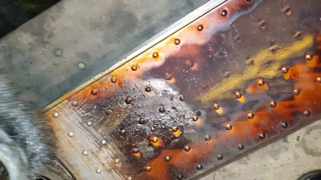 Renault Premium DXI, замена прокладок выпускногого коллектора, и теплообменника. смотреть онлайн