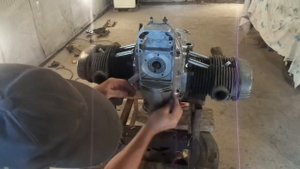 Тюнинг мотоцикла// УРАЛ\\ Покраска двигателя в необычный цвет.