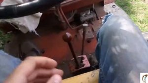 Роман Шер Как завести Трактор Т 25 ВЛАДИМИРЕЦ Трудовые будни в деревне