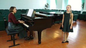 "Песенка Настеньки" из м/ф "Аленький цветочек" исполняет Алиса Ефремова (10 лет)