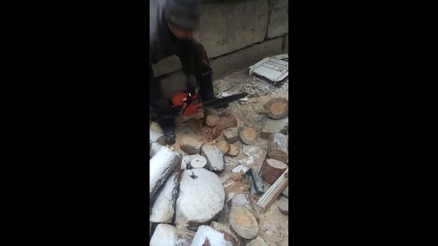 РАБОТА БЕНЗОПИЛЫ ЭХО 4200, ПОСЛЕ КАП РЕМОНТА! ОК! смотреть онлайн