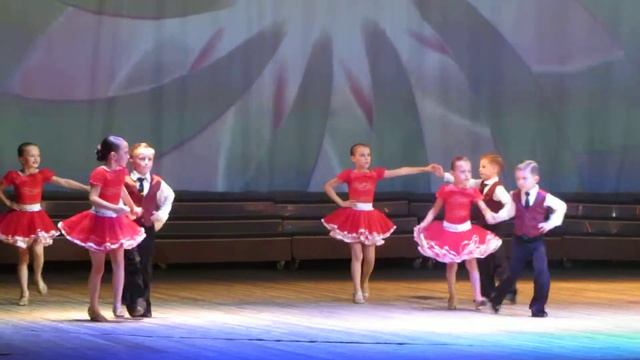 Артур и София дети 5 7 лет танцуют на отчётном концерте 2017 года ученики школы танца Виктория Кре смотреть онлайн
