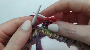 Как связать шапку по кругу ? из толстой пряжи авторским узором Шишки хмеля. Теплая зимняя шапка.