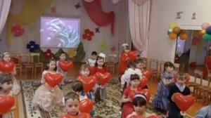 танец мамам на 8 марта."ТЫ МЕНЯ ЗА ВСЕ МАМОЧКА ПРОСТИ"