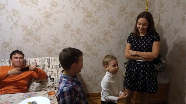 Подарки от Деда Мороза! 2017! С НОВЫМ ГОДОМ! HAPPY NEW YEAR!! смотреть онлайн