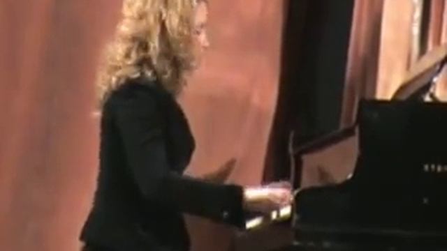 10-два рояля.wmv смотреть онлайн