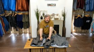 Patagonia против Simms! Сравниваем куртки: Simms Freestone и Patagonia River Salt.