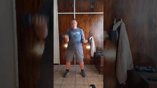 Day 1 Biceps 1 Workout смотреть онлайн