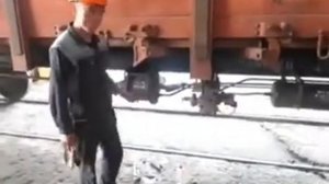 Проверка тормоза при ремонта грузовых вагона