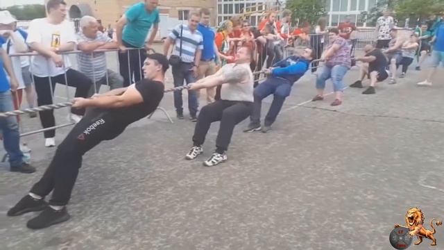 Перетягивание каната:1/2 финала-Дзержинский район vs Бабынинский район смотреть онлайн