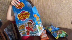 Распаковка новогоднего подарка от Влада А4