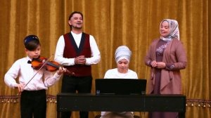 Татарстанның атказанган артистлары Илнар һәм Лилия Низамиевлар гаиләсеннән 'Галиябану' җыры.mp4