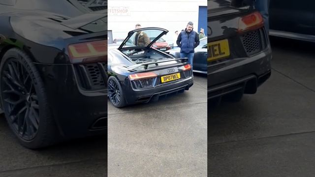 LOUD Audi R8 V10 with TopGear F1 Exhaust Revs