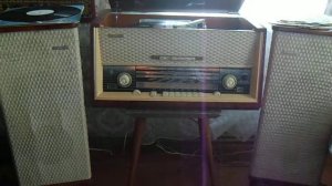 радиола Беларусь 62 стерео, поёт Валентина Толкунова.