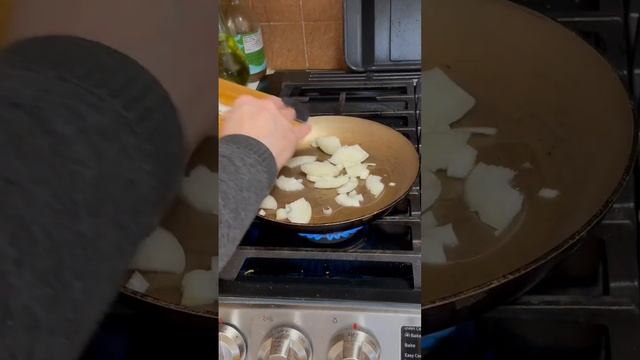 Курица с картошкой и грибами в горшочке @вкусно и кошерно