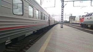 ЭП2К-127 с поездом 243 Анапа - Новокузнецк