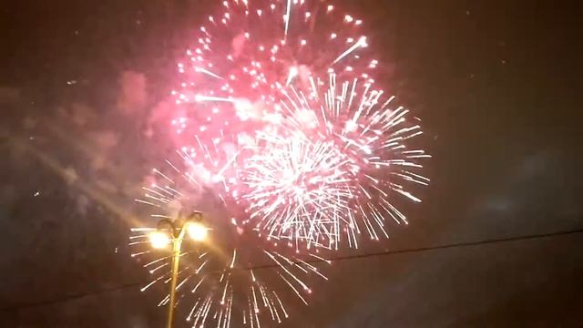 Новый год салют кабана смотреть онлайн