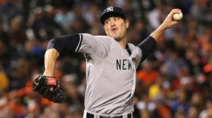 Should Yankees trade Andrew Miller?