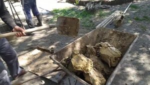 Сегодня бурим скважину по глине!