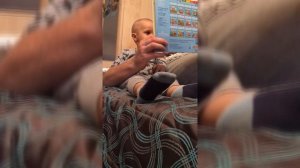 Дмитрий Америка со своим любимым сыном . Обычные семейные будни