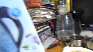 Polaris PWK 1729CGL электрический чайник плохой