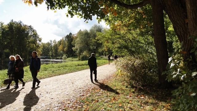 В г.Пушкин осень,всего то 10 лет назад. смотреть онлайн