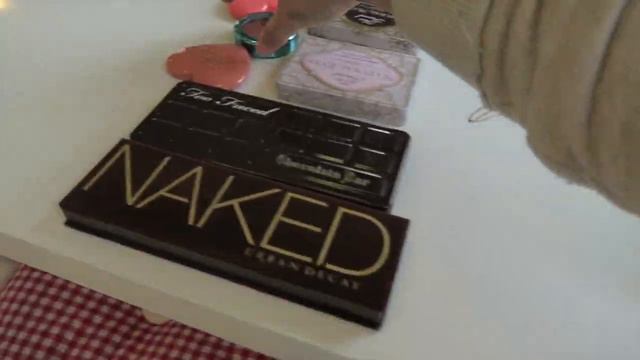 Konmari Makeup Declutter With Me | Gillian At Home смотреть онлайн