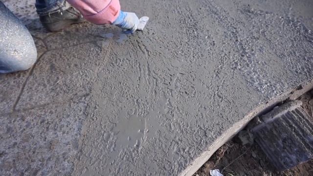 Дорожка из бетона своими руками. Декоративный камень. смотреть онлайн