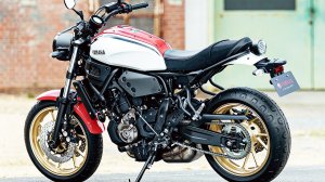 Yamaha XSR700 - Дикая Смесь Ретро Стиля и Производительности !