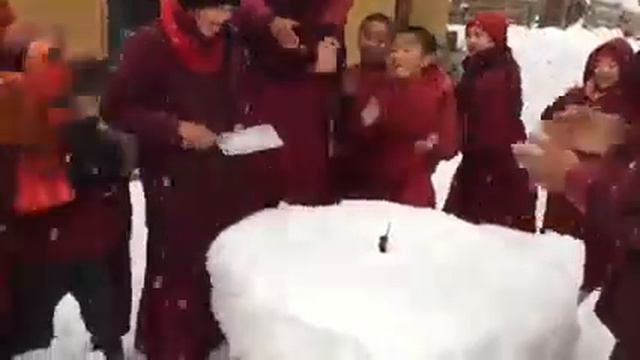 Snow cake / Happy Birthday 🎈🎉 смотреть онлайн