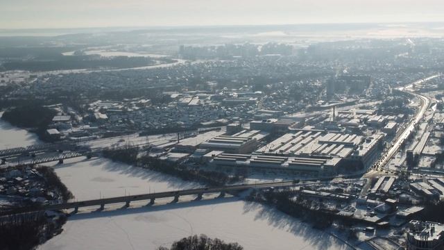 Пенза, полет над зимней Южной поляной и Сурой смотреть онлайн