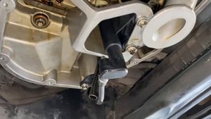 Замена датчика уровня масла A2759050000 Mercedes S600 W221