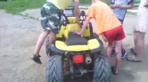 Квадрацикл пытается меня задовить!!!•обзор на квадрацикл•