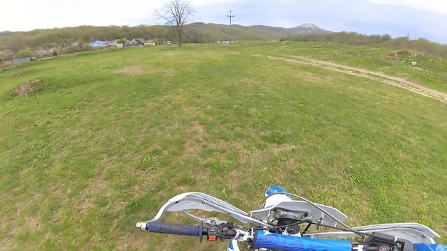 Учу младшего Брата ездить на питбайке, смотреть онлайн