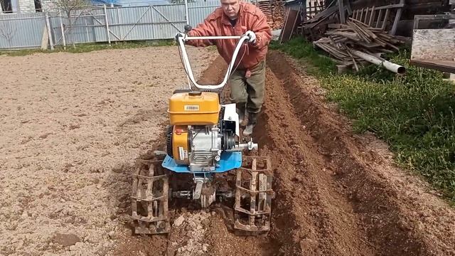 Можно ли мотоблоком сделать  гребни ровно !?