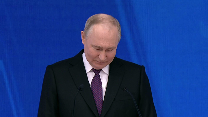 Путин: наш новый нацпроект называется "Семья"