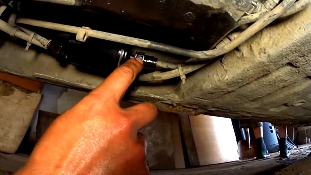 ЗАМЕНА ТОПЛИВНОГО ФИЛЬТРА В ДОМАШНИХ УСЛОВИЯХ НА РЕНО МЕГАН 2 смотреть онлайн