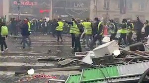 REPLAY GiletsJaunes Violences sur les ChampsElyseees ea Paris Les derni - partie 2