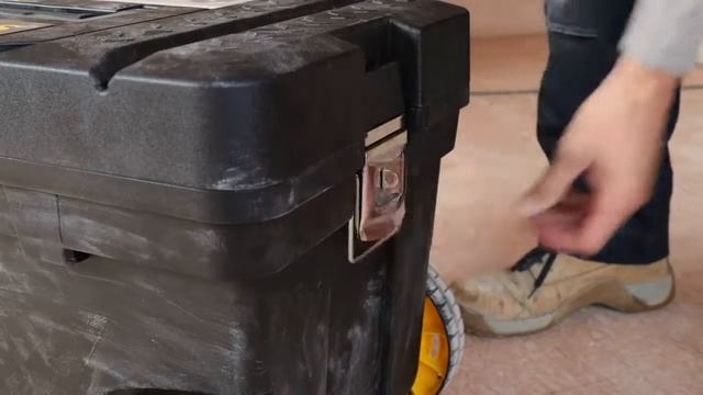 Stanley 1-92-904 / Ящик с колесами для крупногабаритного инструмента / Обзор от РИ