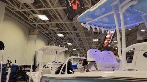 Выставка моторных лодок в США. Boat Show обзор новинок 2022 года с ценами.