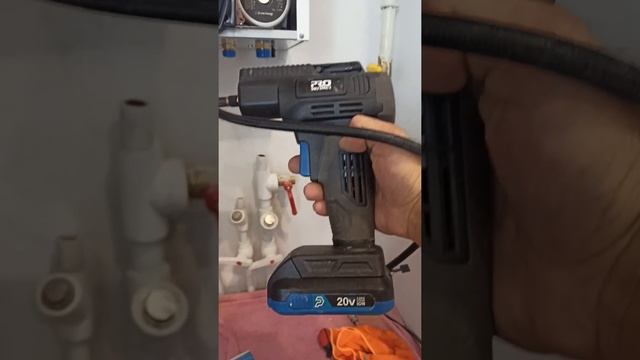 Проверка давления в расширительном баке газового котла. смотреть онлайн