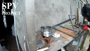 Из обычной профильной трубы сделал самоделку кронштейн для дымохода. Не ожидал что так получится.