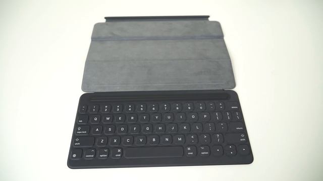 Apple iPad Pro 10.5 Smart Keyboard: Unboxing and Impressions! смотреть онлайн